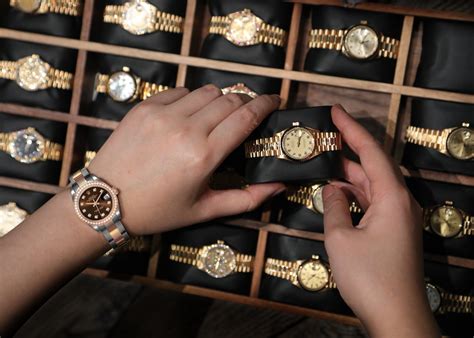 giving a rolex to a strangee|rolex watches for women.